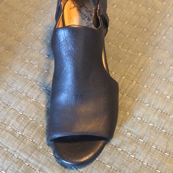 NATURAL SOUL SHOES- BLACK & TAN - Picture 14 of 16